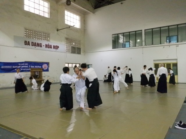 ハノイ 6回目 2 DSCF5410 小